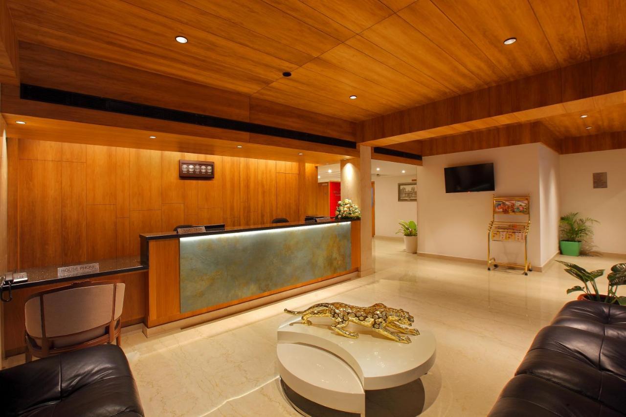 Hotel Prince Kāladi Extérieur photo